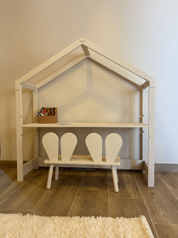 Sala de espera zona infantil Psicóloga en Torrijos